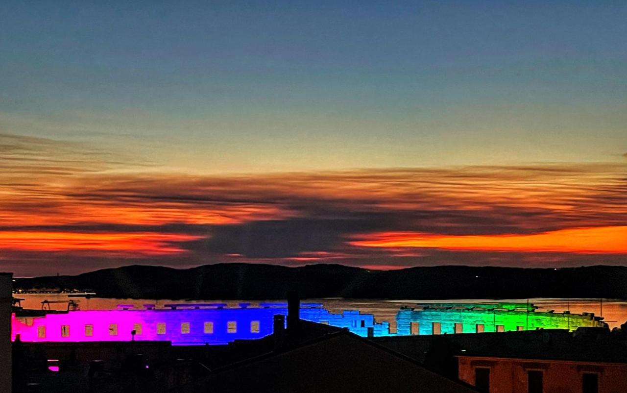 Apartments Dream In Arena 2 Pula Center Free Parking Zewnętrze zdjęcie