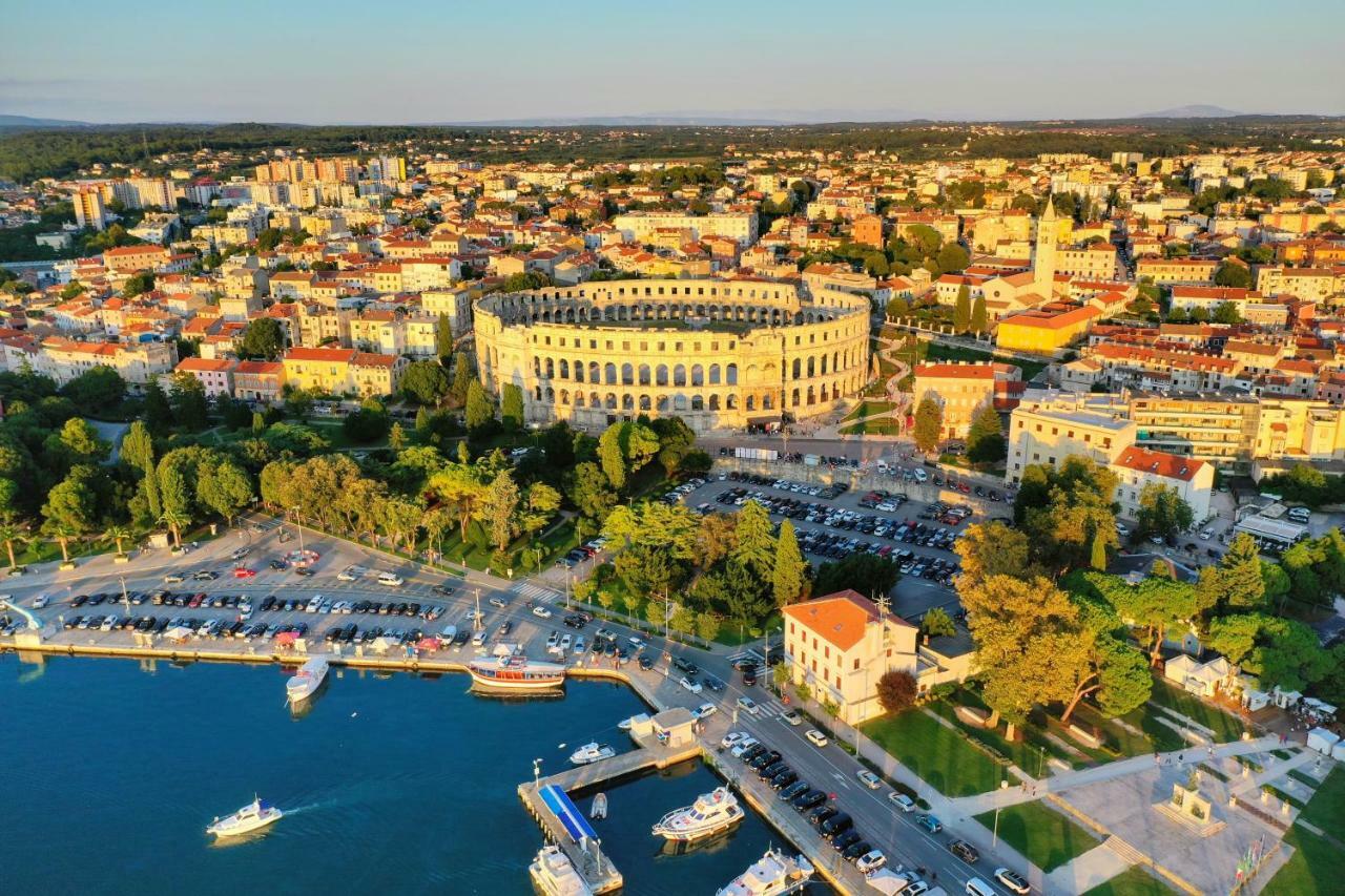 Apartments Dream In Arena 2 Pula Center Free Parking Zewnętrze zdjęcie