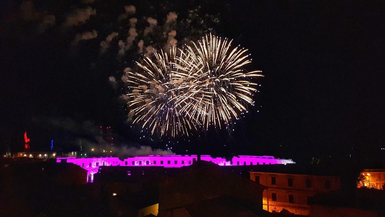 Apartments Dream In Arena 2 Pula Center Free Parking Zewnętrze zdjęcie