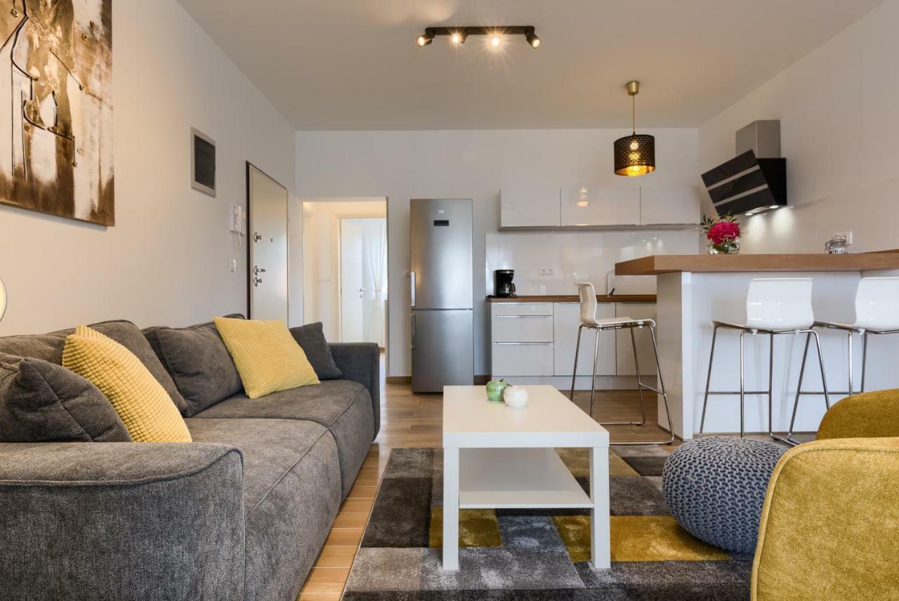 Apartments Dream In Arena 2 Pula Center Free Parking Zewnętrze zdjęcie