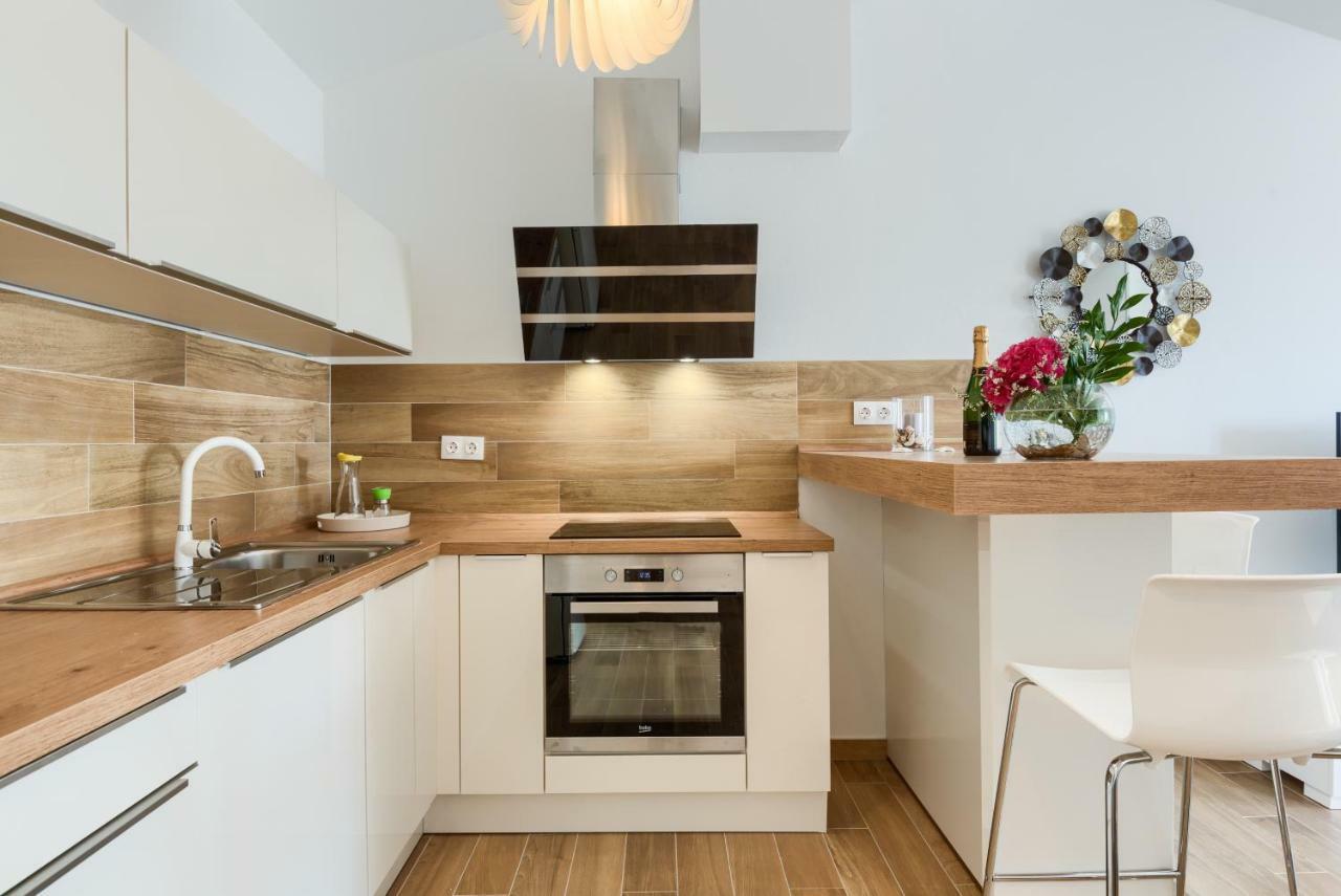 Apartments Dream In Arena 2 Pula Center Free Parking Zewnętrze zdjęcie